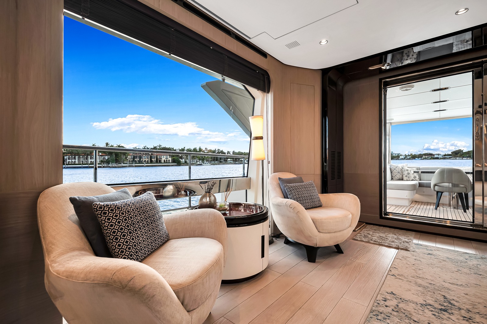 AZIMUT 27MGRANDE 88 in East Coast United States — view 4