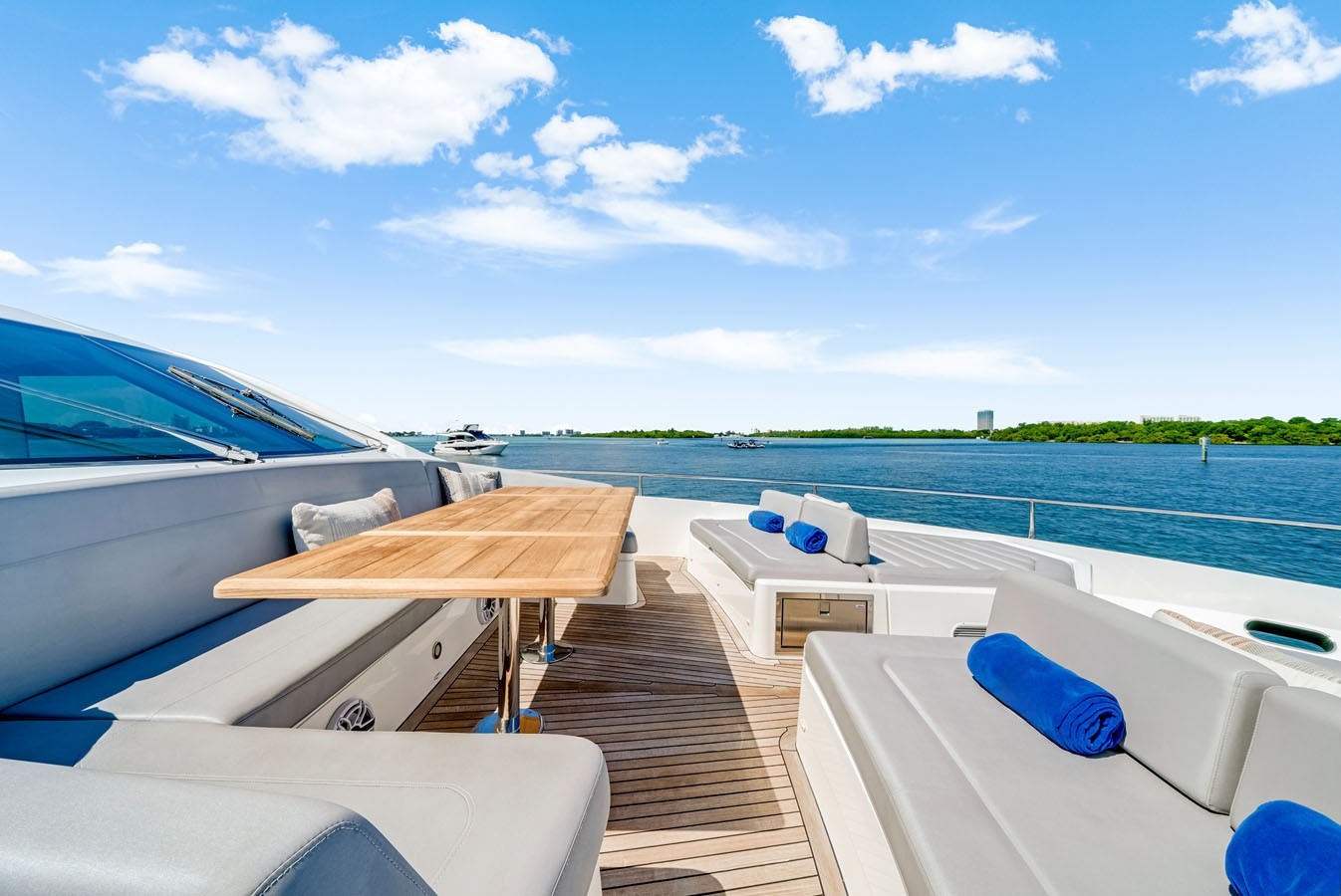 SUNSEEKER 78 in East Coast United States — view 8