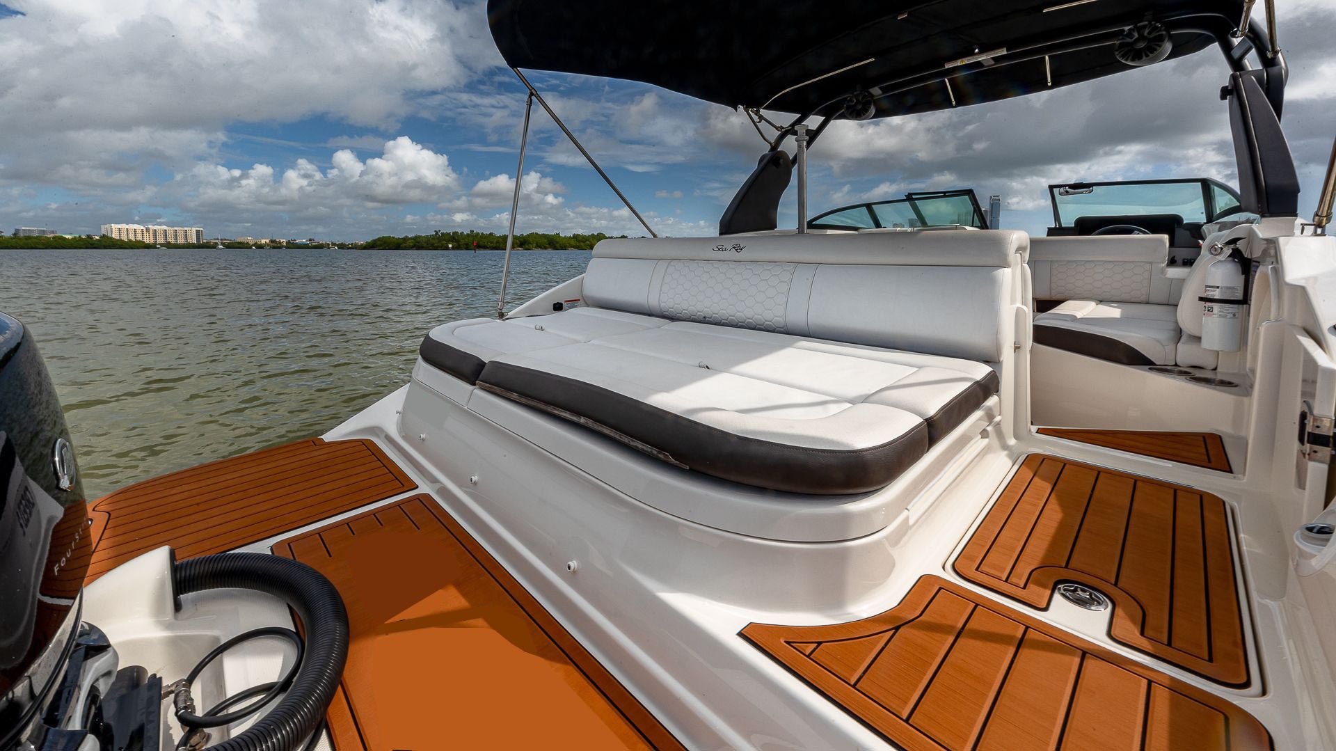 SDX SEA RAY 29 in East Coast United States — view 6