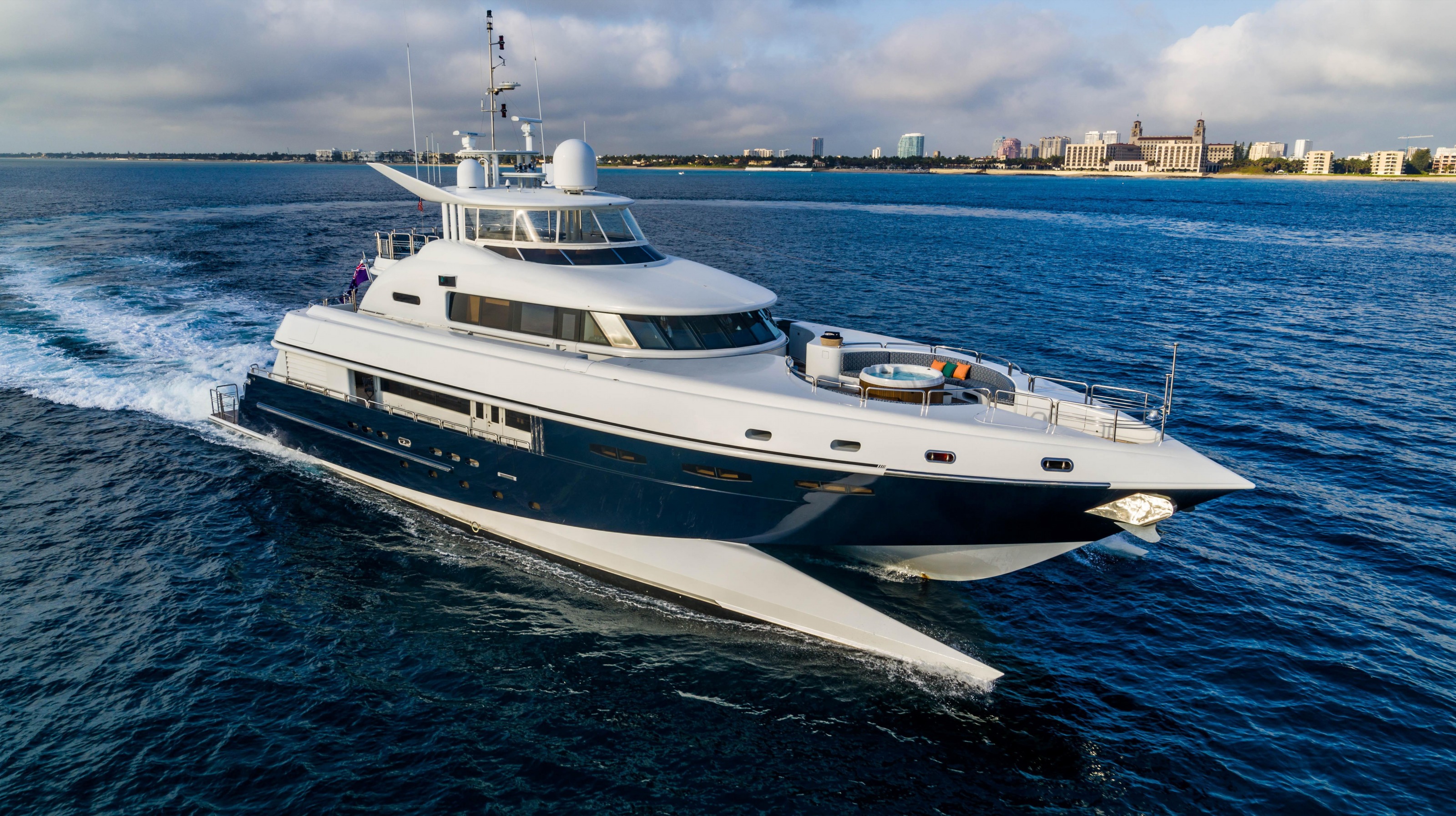 NEW ZEALAND 115 luxury yacht charter Exumas