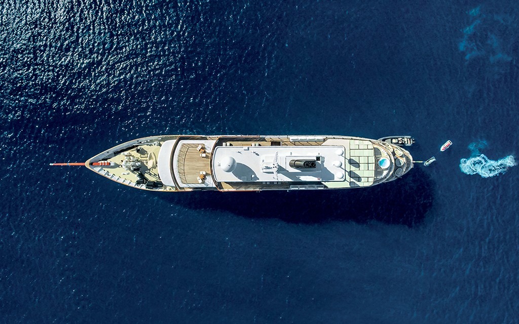 VAN DER WERF 286 in Caribbean — view 2