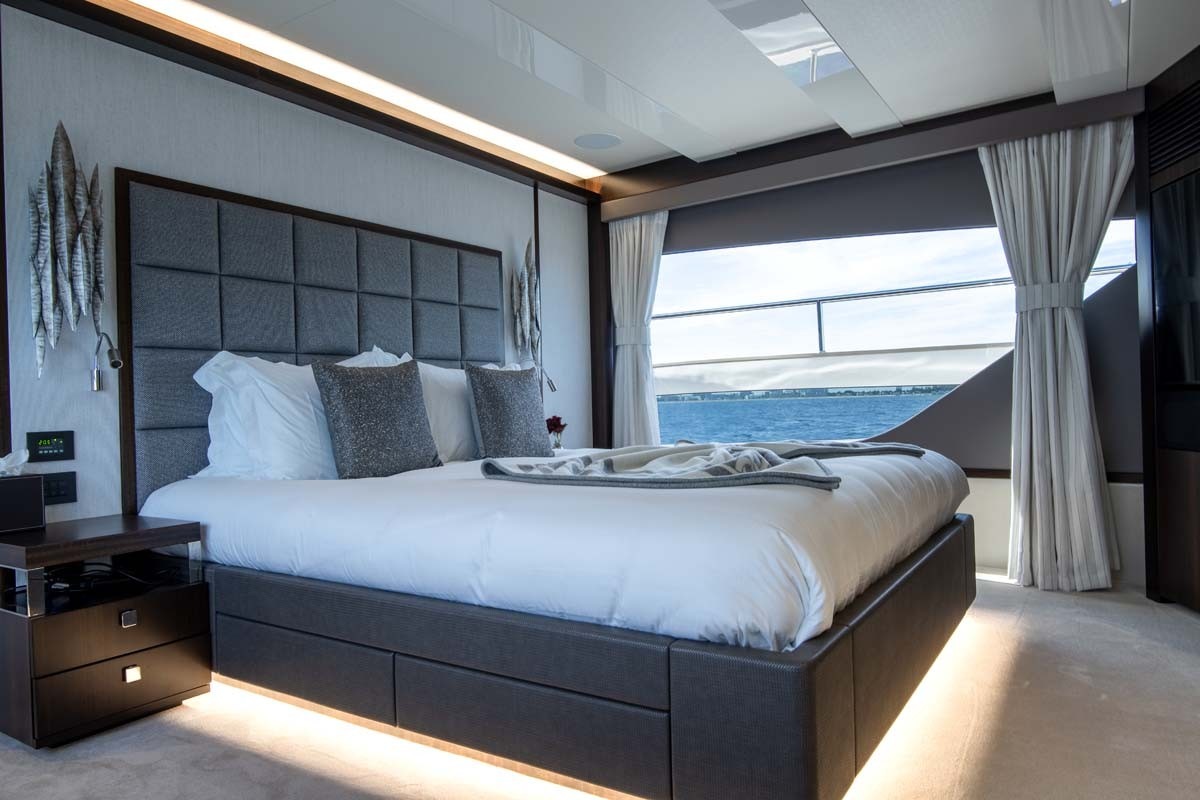 SUNSEEKER 92 in Caribbean — view 5