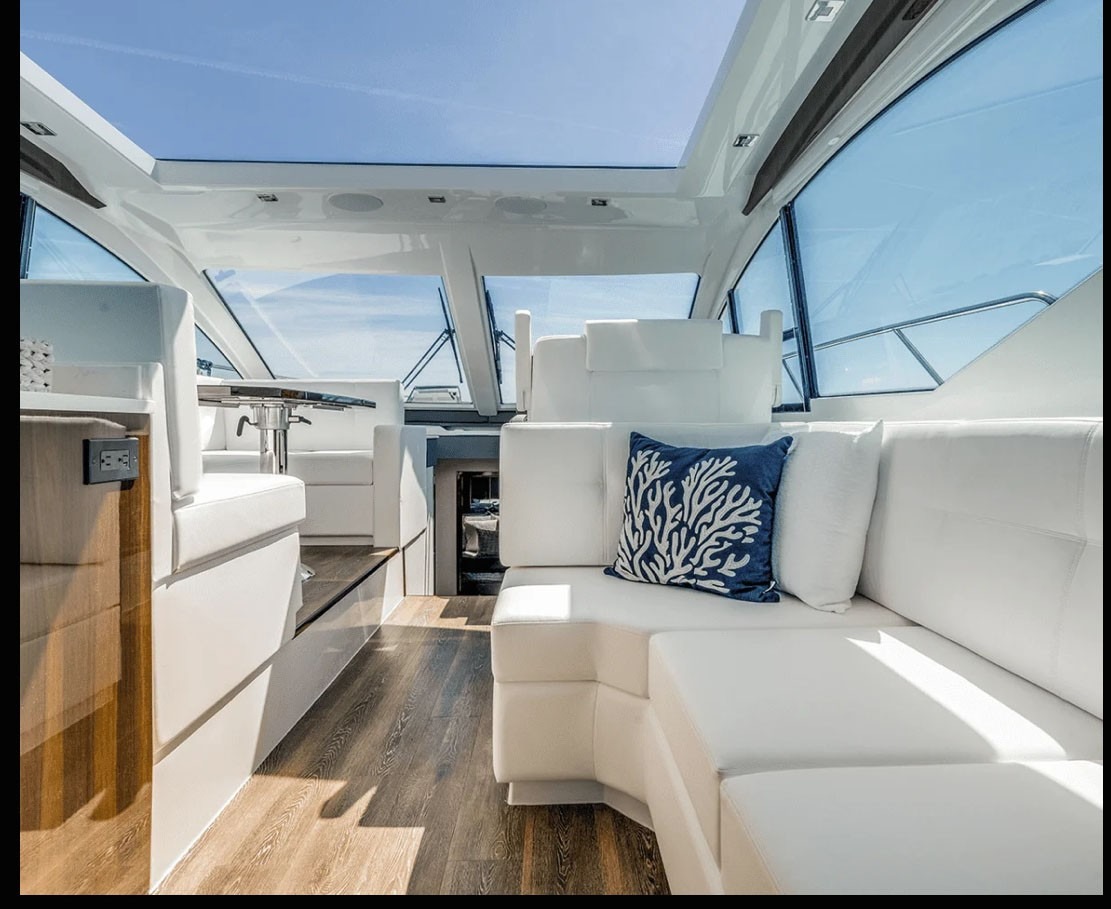 CRUISERS CANTIUS 52 in East Coast United States — view 3