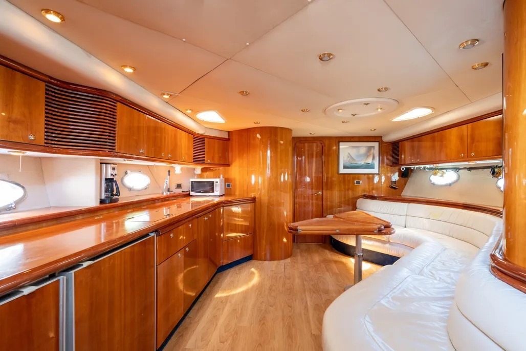 SUNSEEKER 58 in East Coast United States — view 7