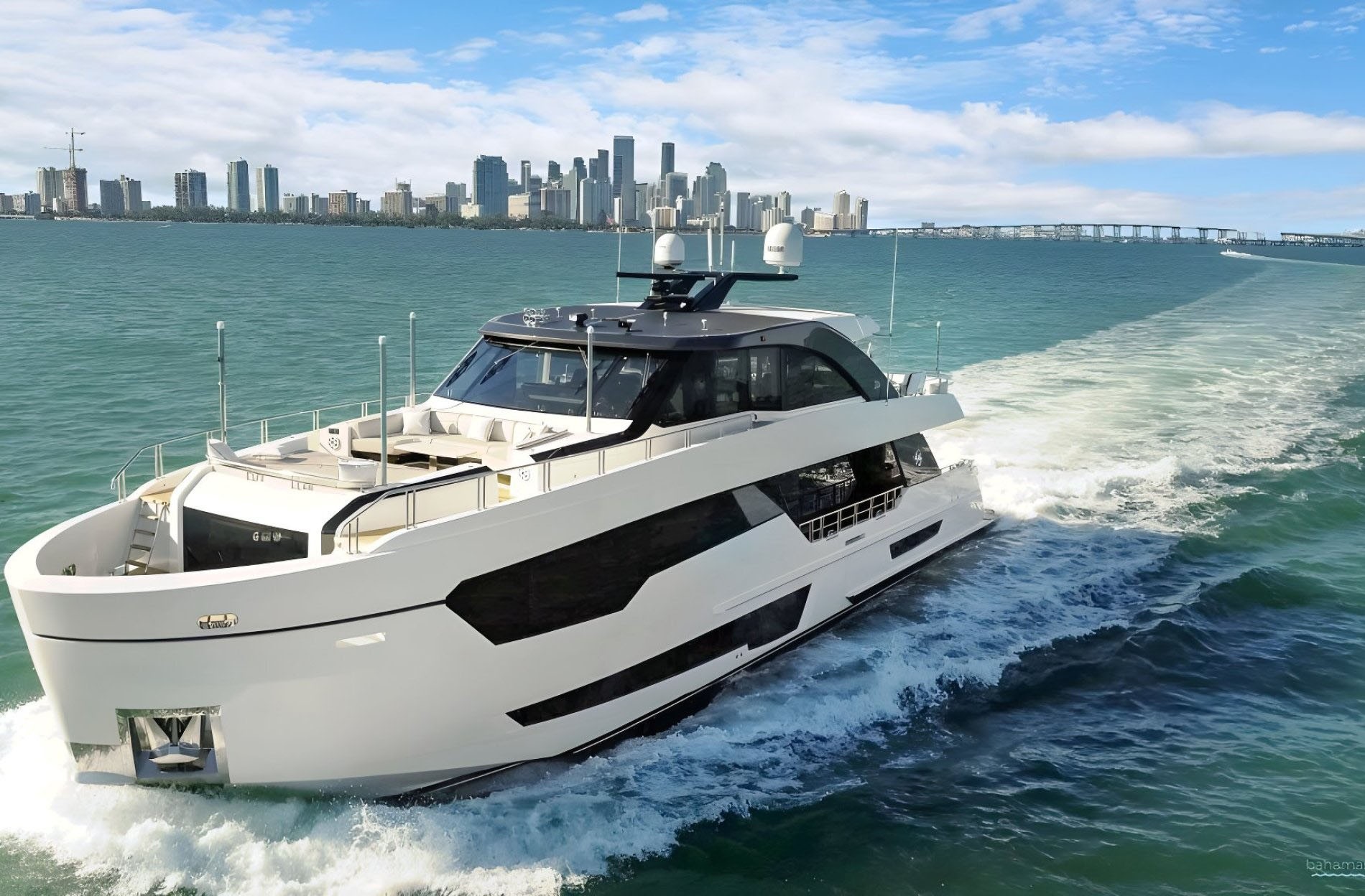 OCEAN ALEXANDER 95 — Ocean Alexander Motor Yacht, 28.96m, charter in East Coast United States