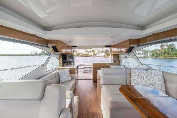 CRUISERS YACHT 50 in Caribbean — view 6