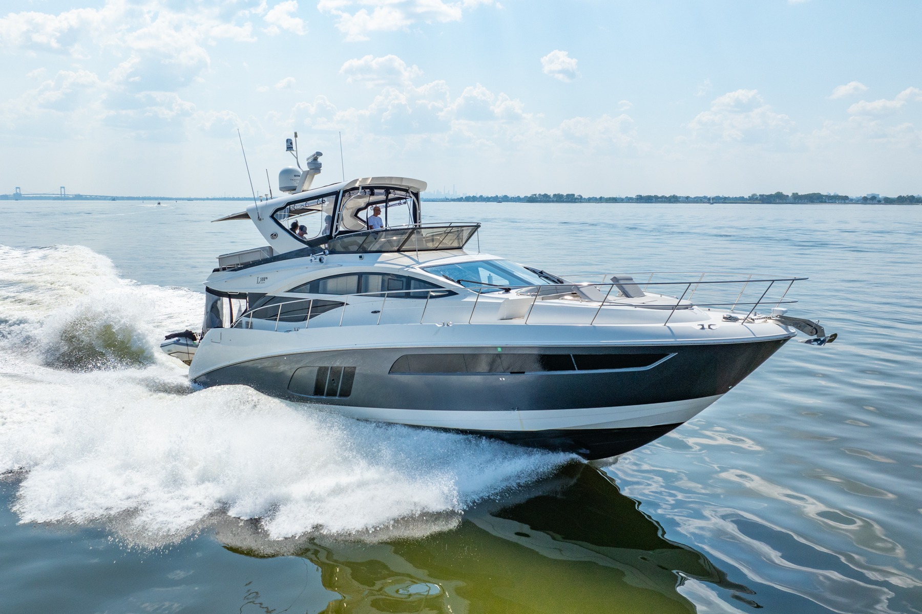 SEA RAY 62 in East Coast United States — view 3