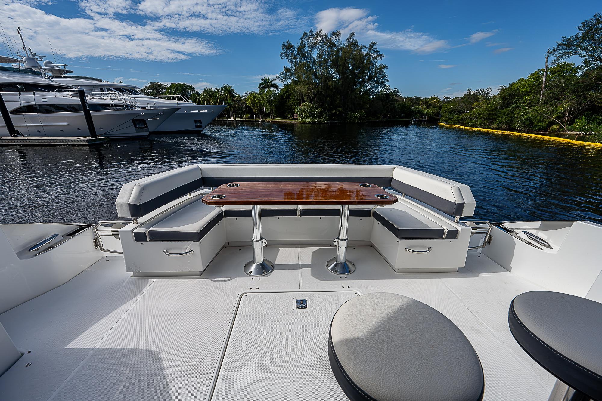 CRUISERS CANTIUS 60 in East Coast United States — view 4