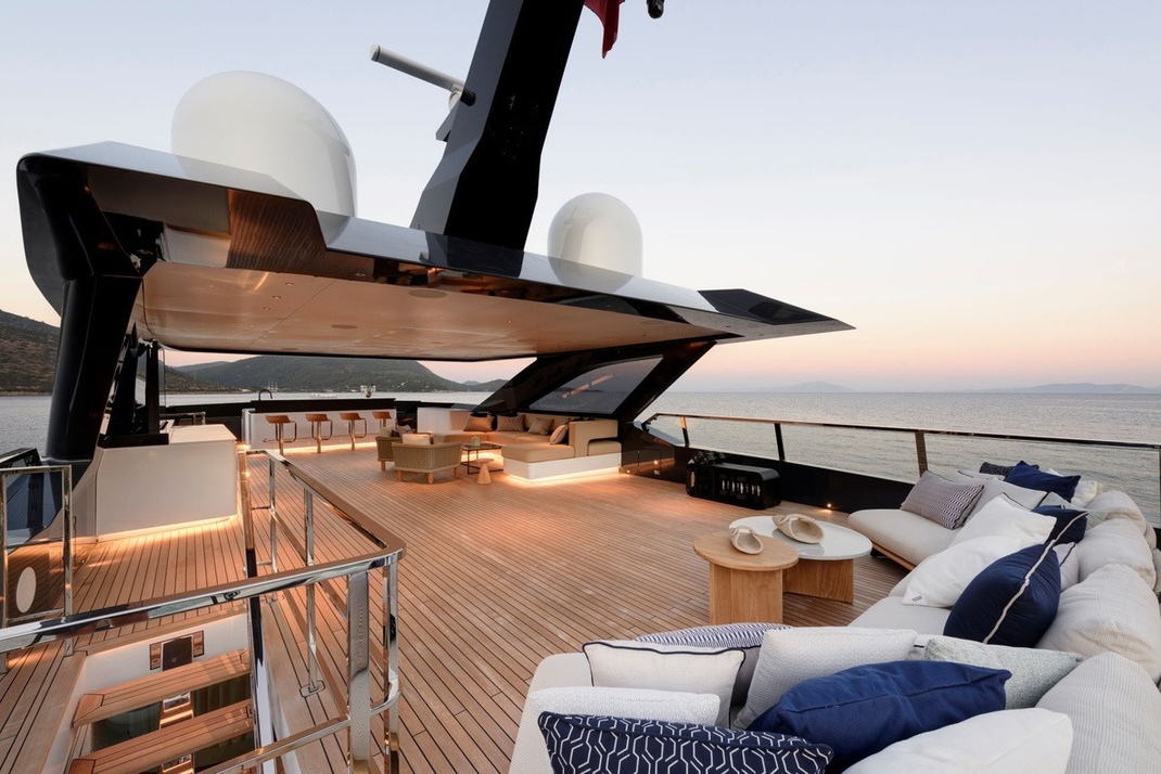 LEGASEA — Sun deck seating with sunset views