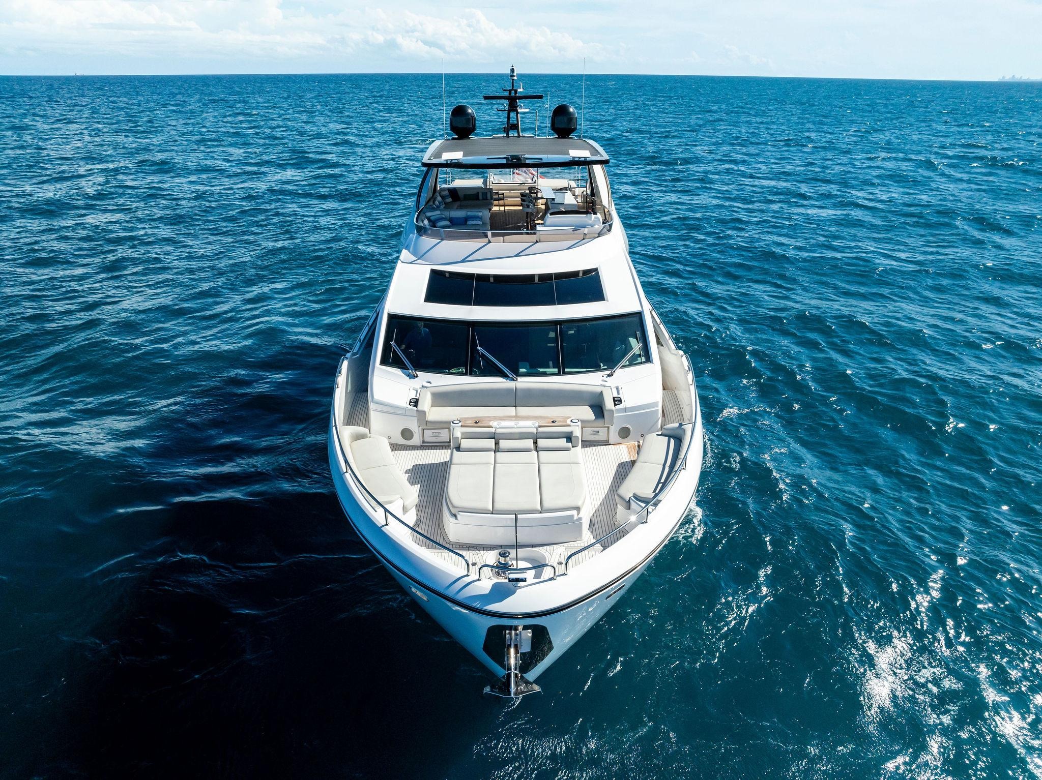 SUNSEEKER 90 in East Coast United States — view 3