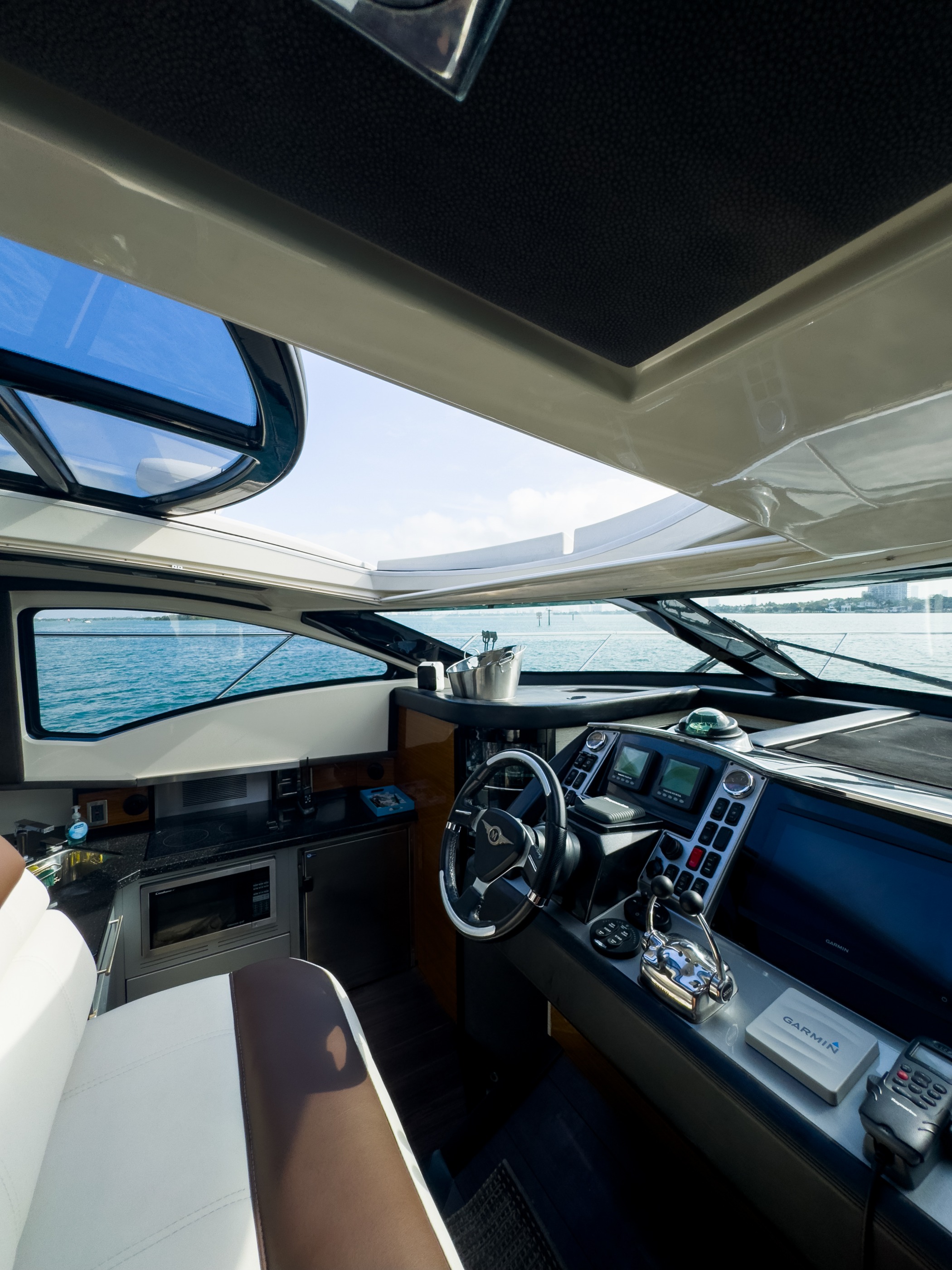 MARQUIS SPORT COUPE 42 in East Coast United States — view 8