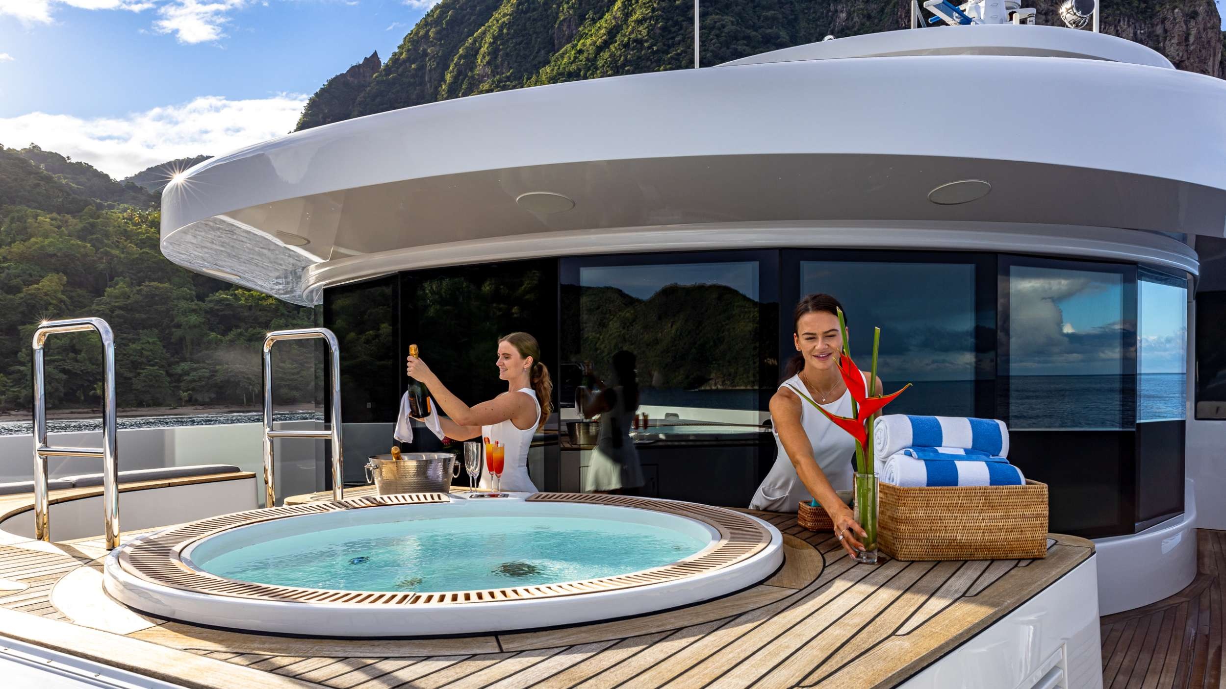 HAKVOORT 200 in Caribbean — view 8