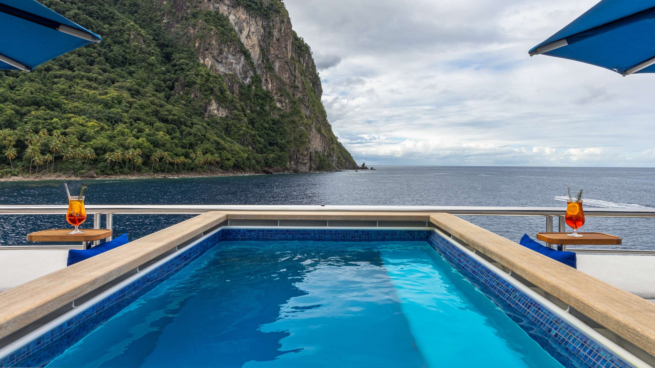 HAKVOORT 200 in Caribbean — view 6