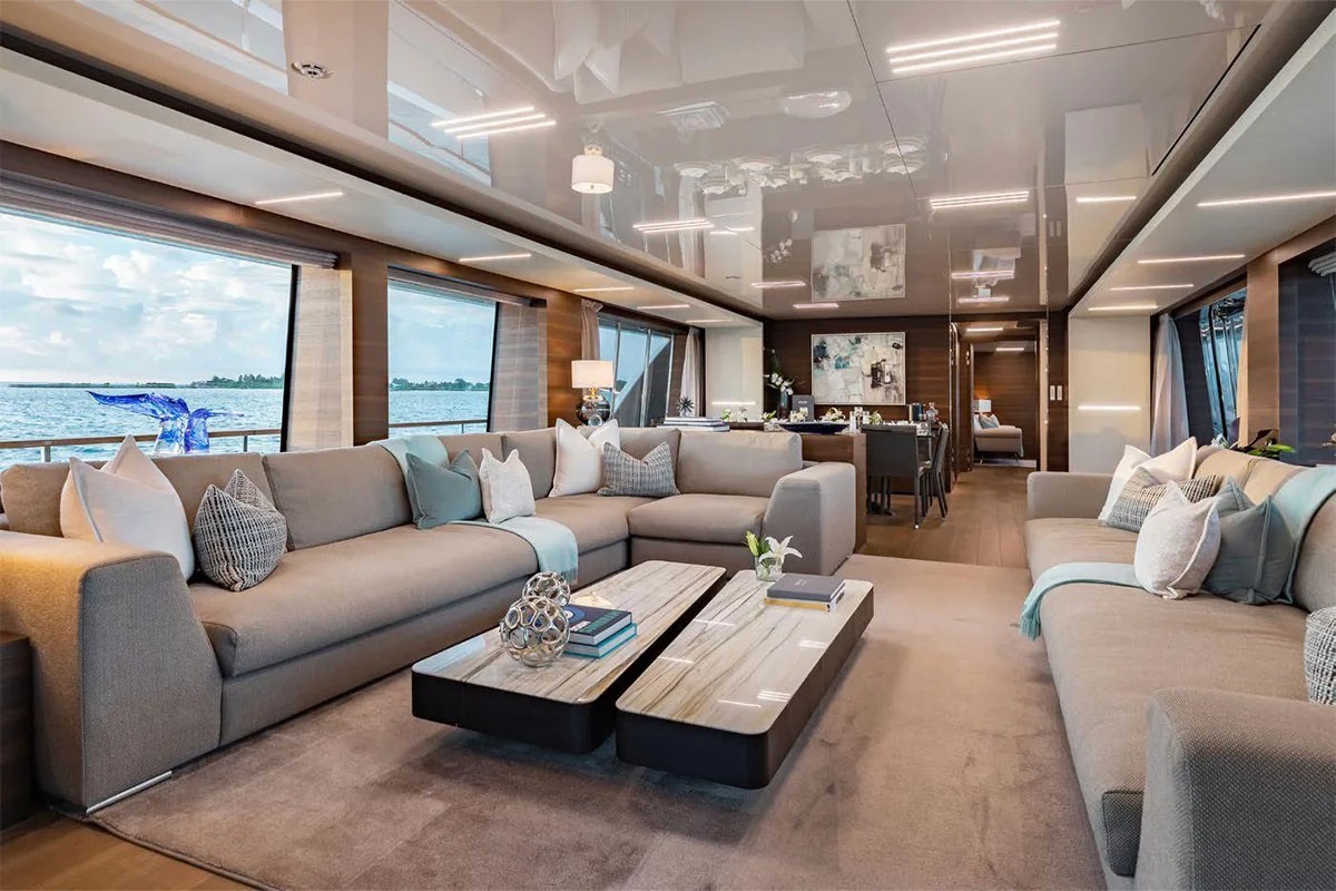 FERRETTI CUSTOM LINE 121 in East Coast United States — view 5