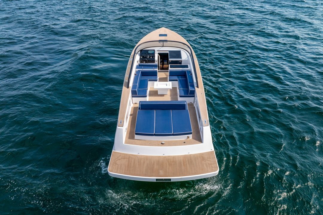VANDUTCH 48 in East Coast United States — view 6