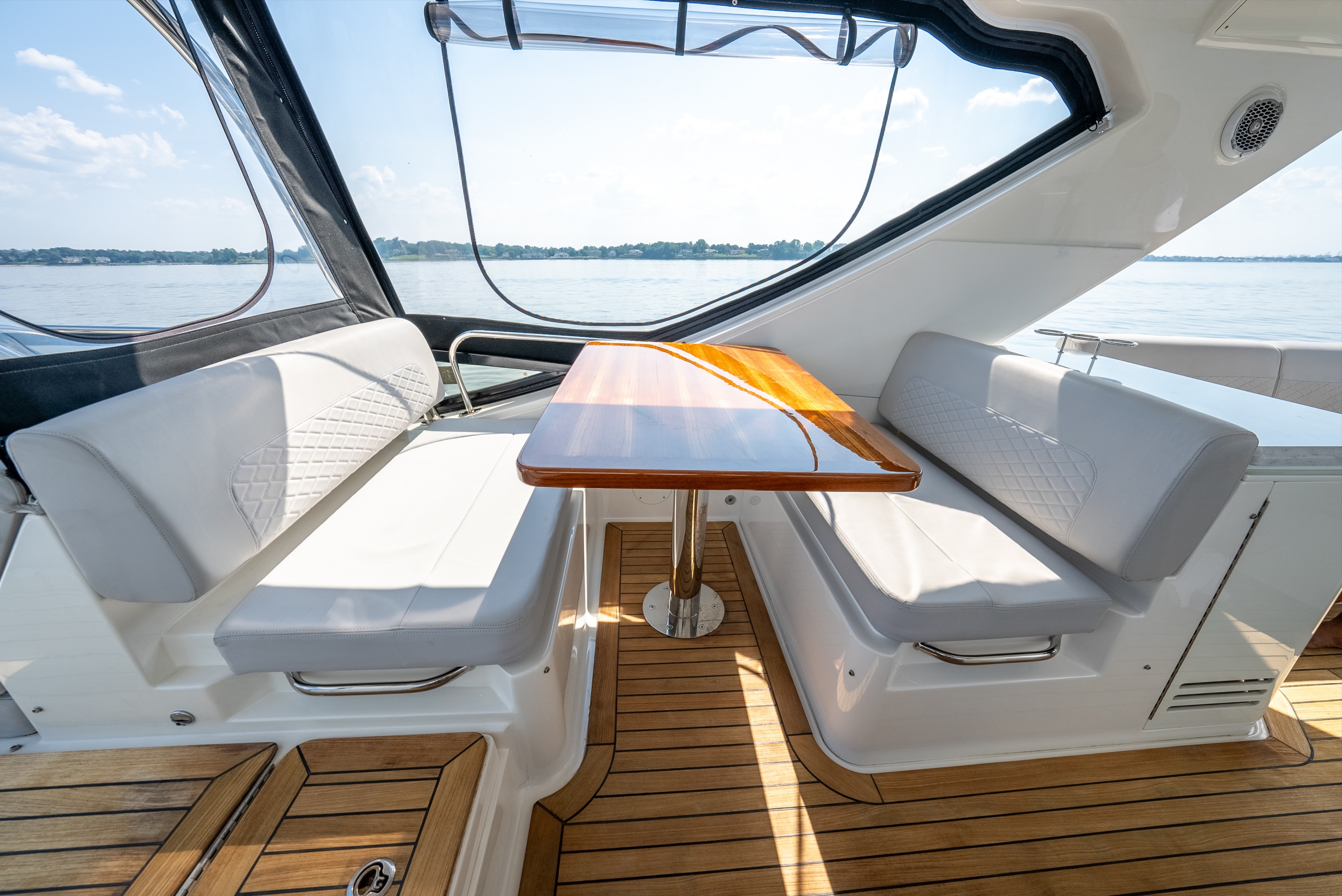 SEA RAY 62 in East Coast United States — view 8