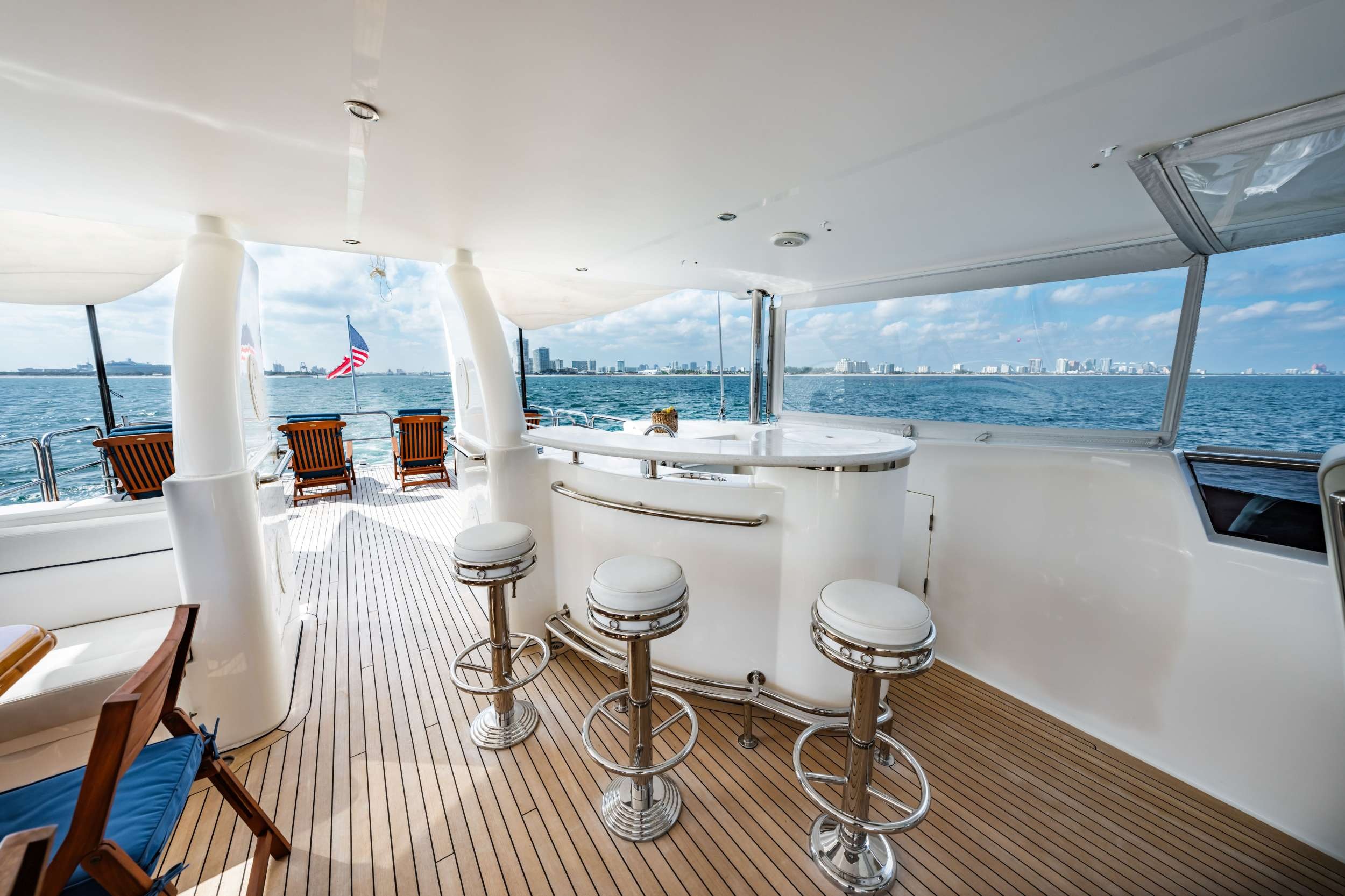 JOHNSON 87 in Caribbean — view 6