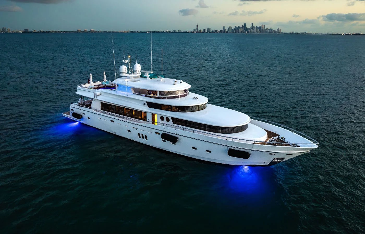 JOHNSON 103 luxury yacht charter Exumas