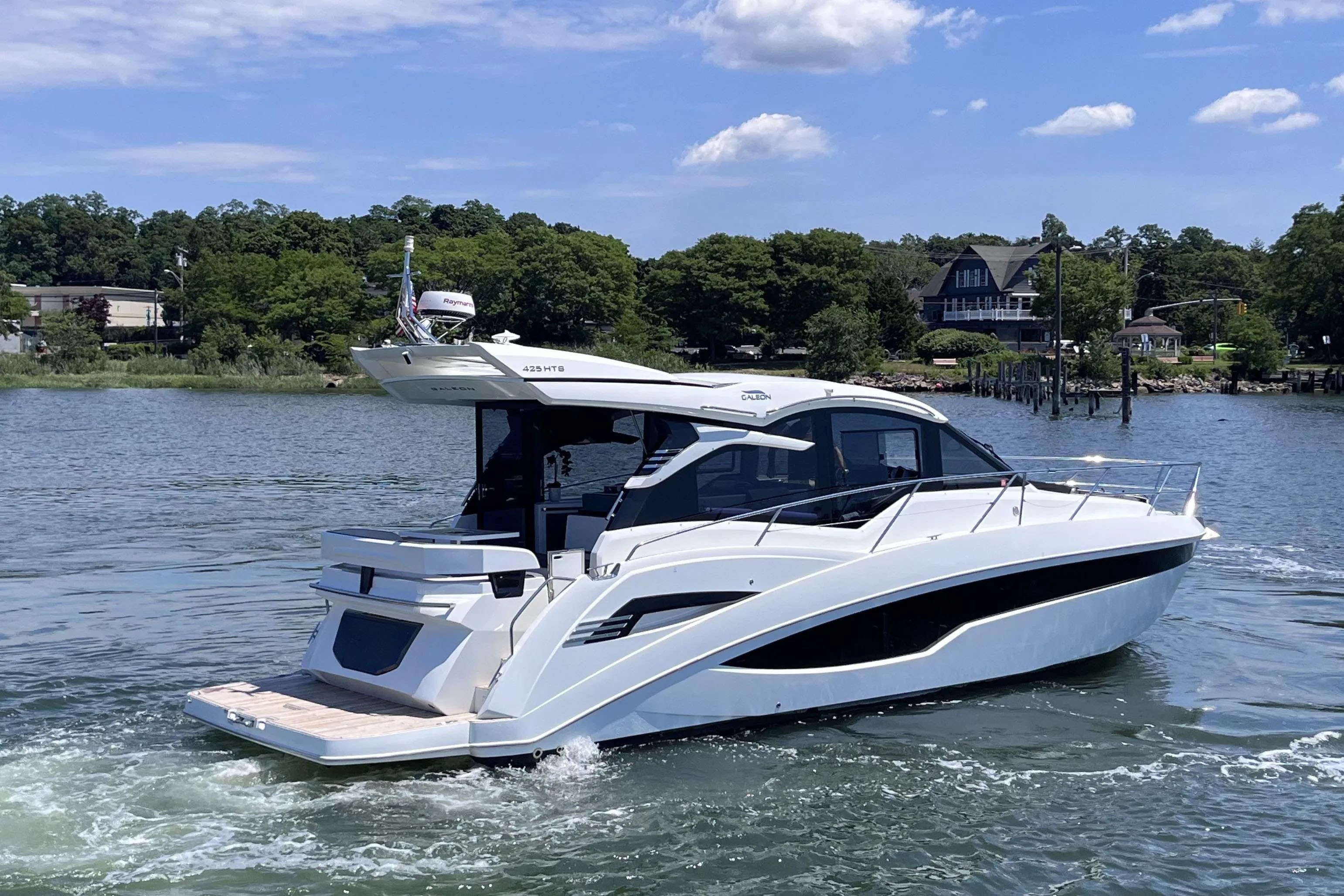 GALEON 425 HTS 44 in East Coast United States — view 3