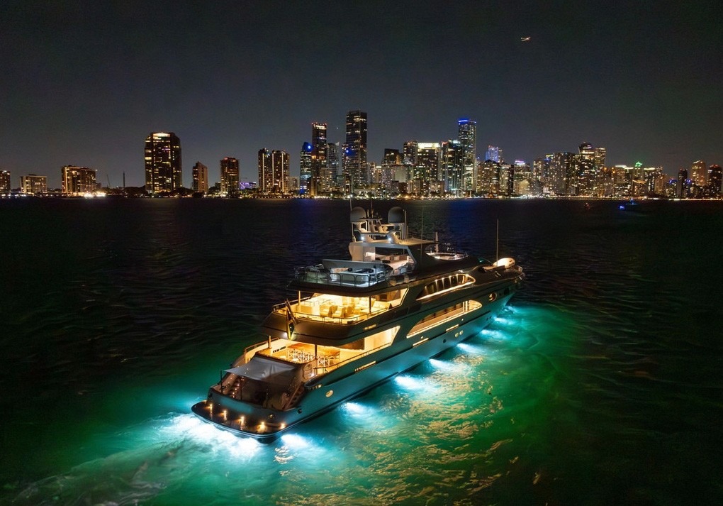 TRINITY YACHTS 166 in East Coast United States — view 8