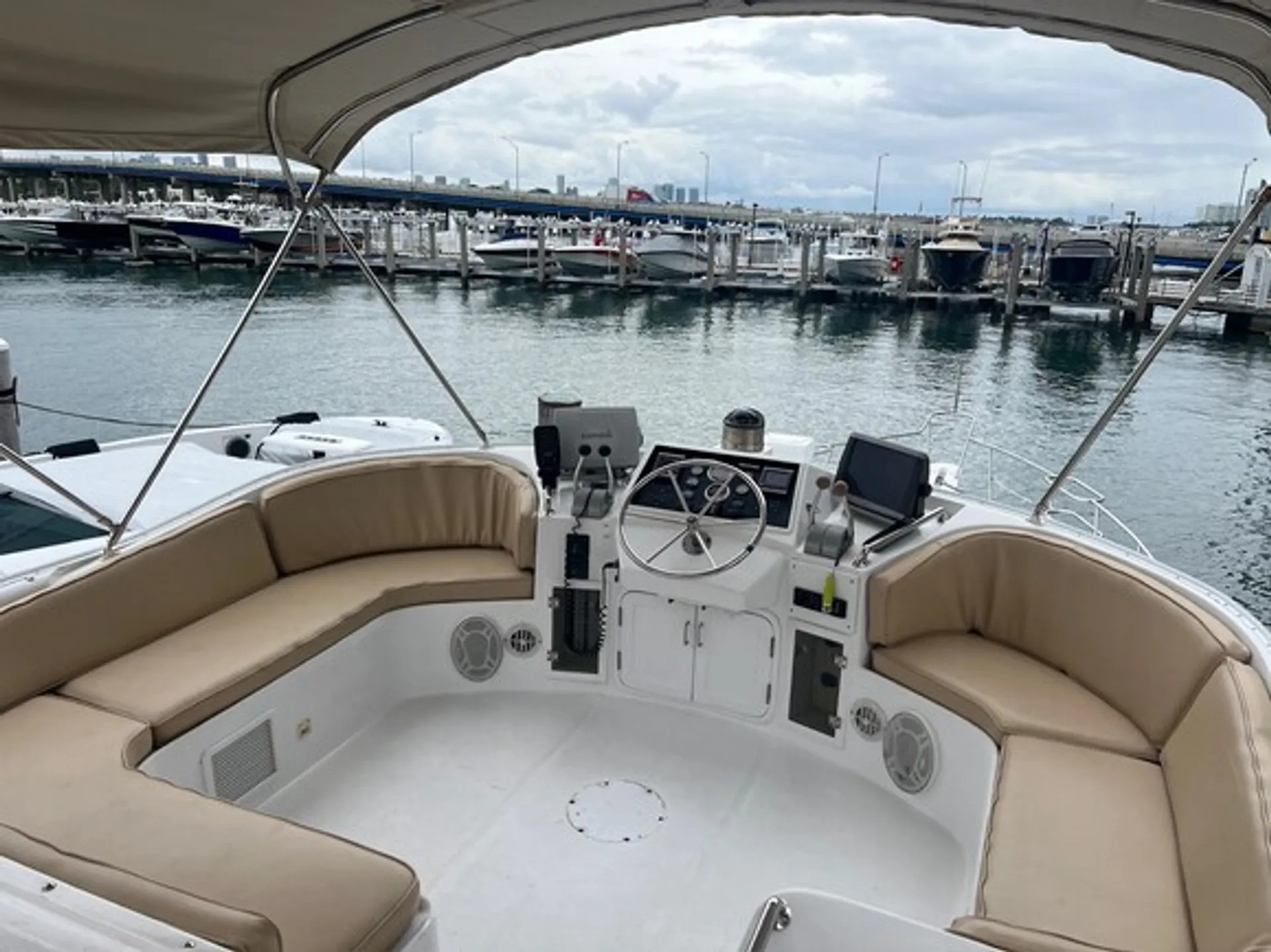 CLASSIC MOTOR YACHT 60 in East Coast United States — view 4