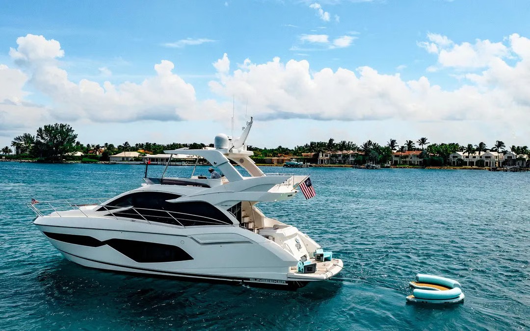 SUNSEEKER 56 in East Coast United States — view 2