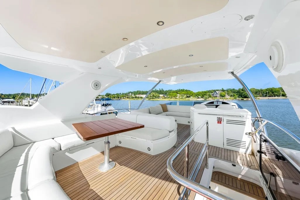 SUNSEEKER MANHATTAN 68 in East Coast United States — view 4
