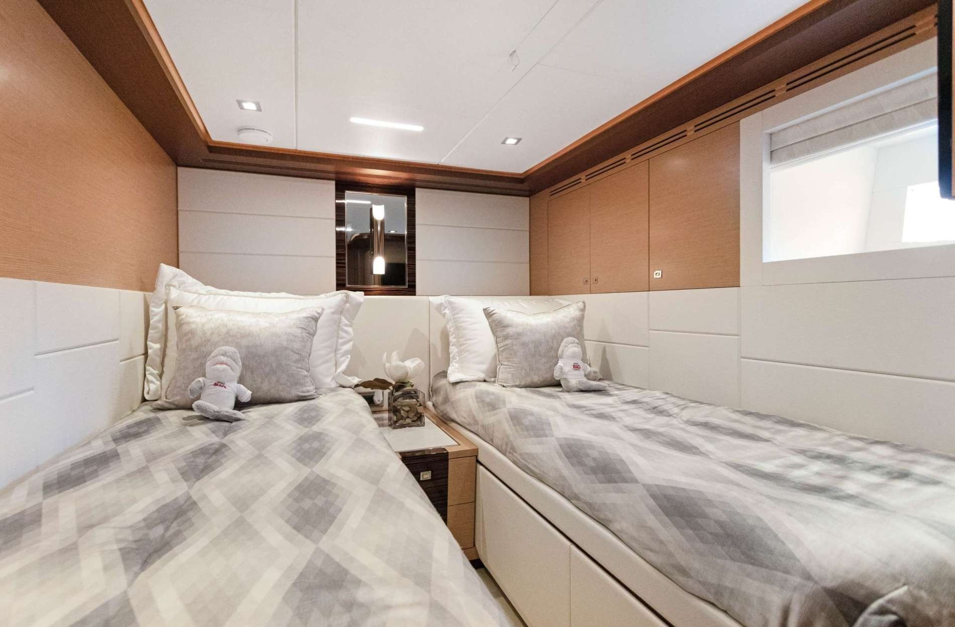 OCEAN ALEXANDER 95 in East Coast United States — view 8