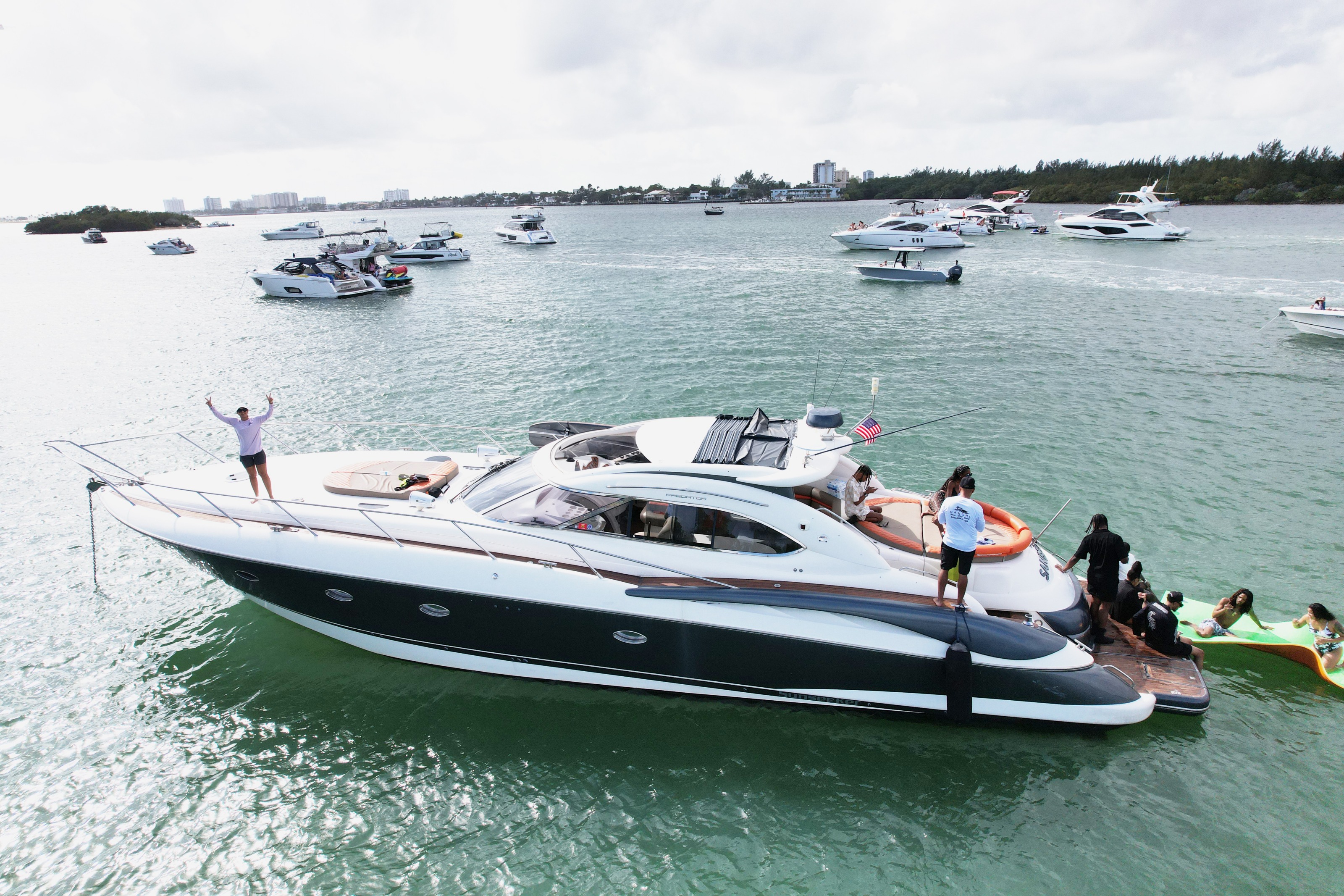 SUNSEEKER PREDATOR 60 in East Coast United States — view 5