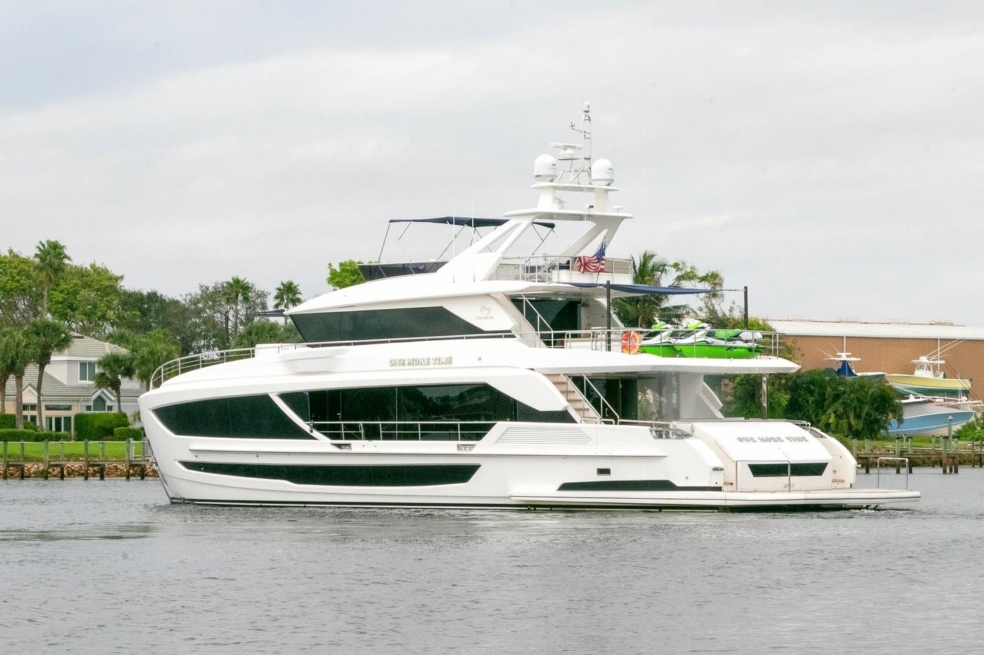 HORIZON TRI-DECK 100 in East Coast United States — view 3