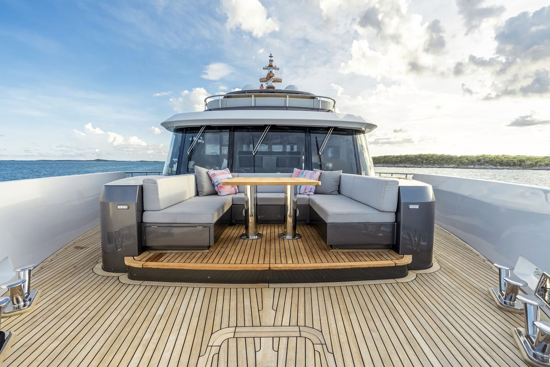 ALPHA MARINE 105 in Caribbean — view 4