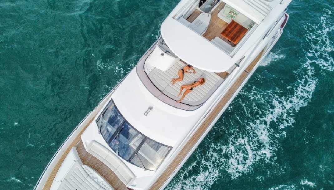 SUNSEEKER 75 in East Coast United States — view 7