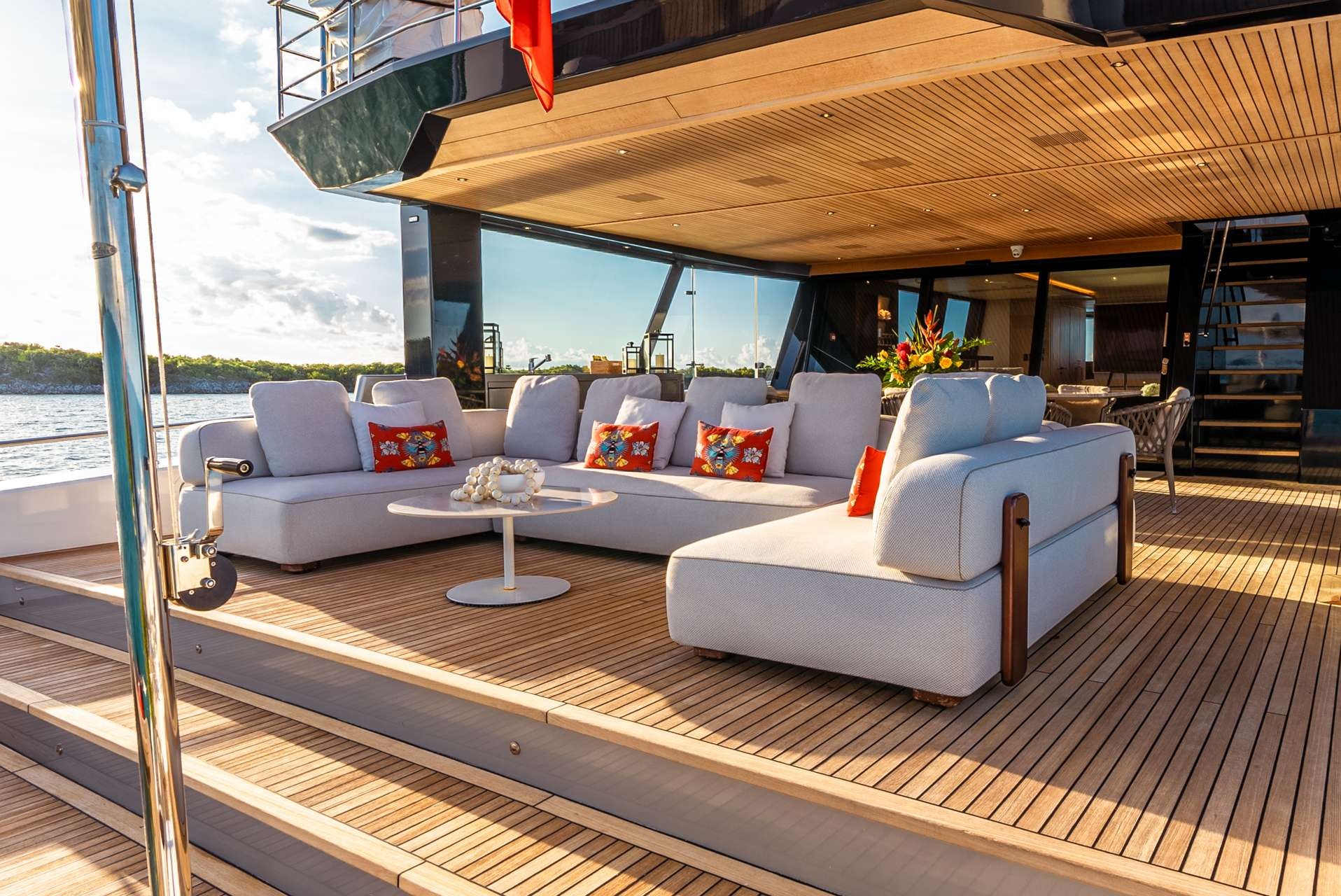 ALPHA MARINE 105 in Caribbean — view 8