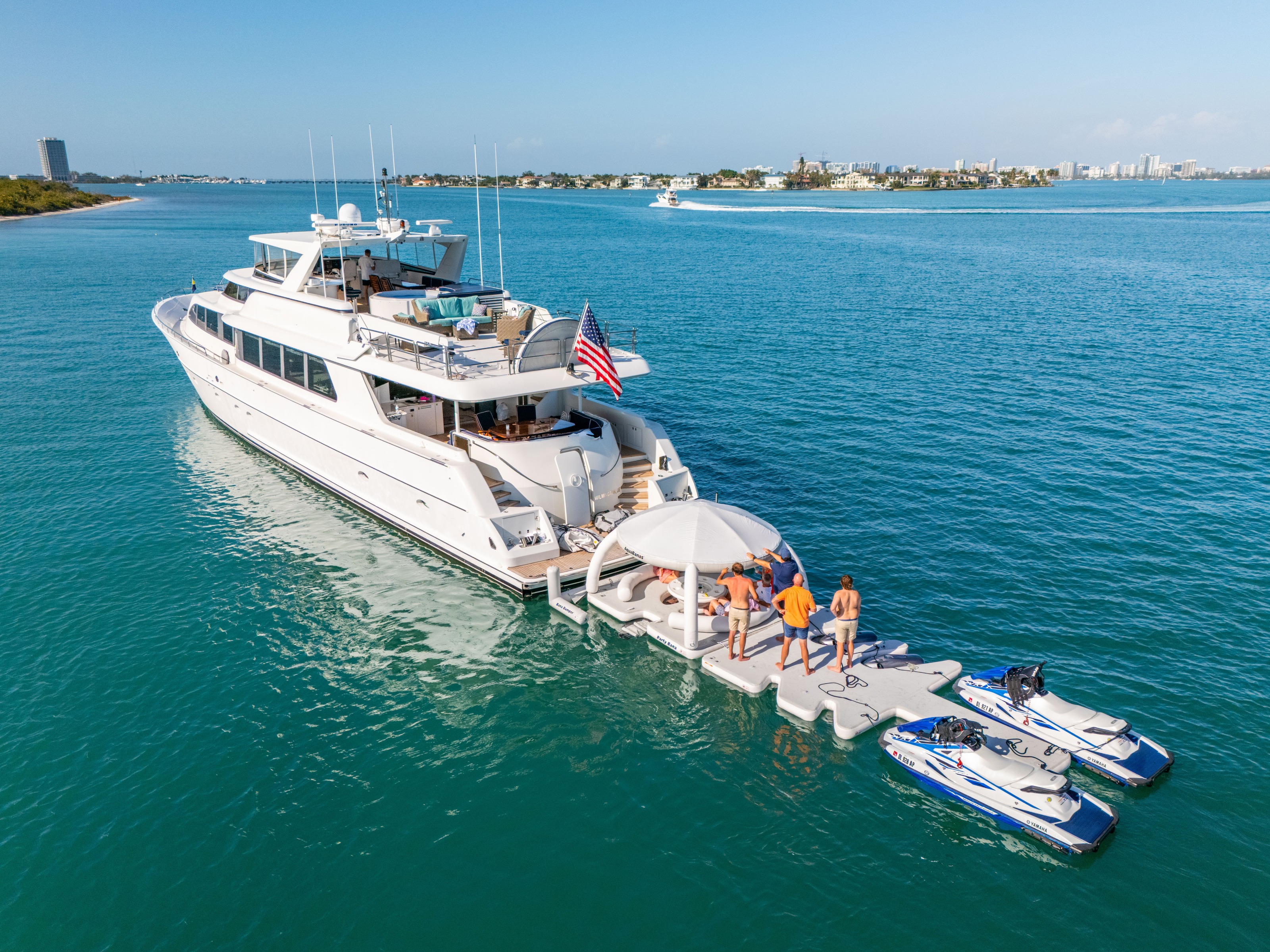 WESTPORT 112 — Westport Motor Yacht, 34.14m, charter in East Coast United States