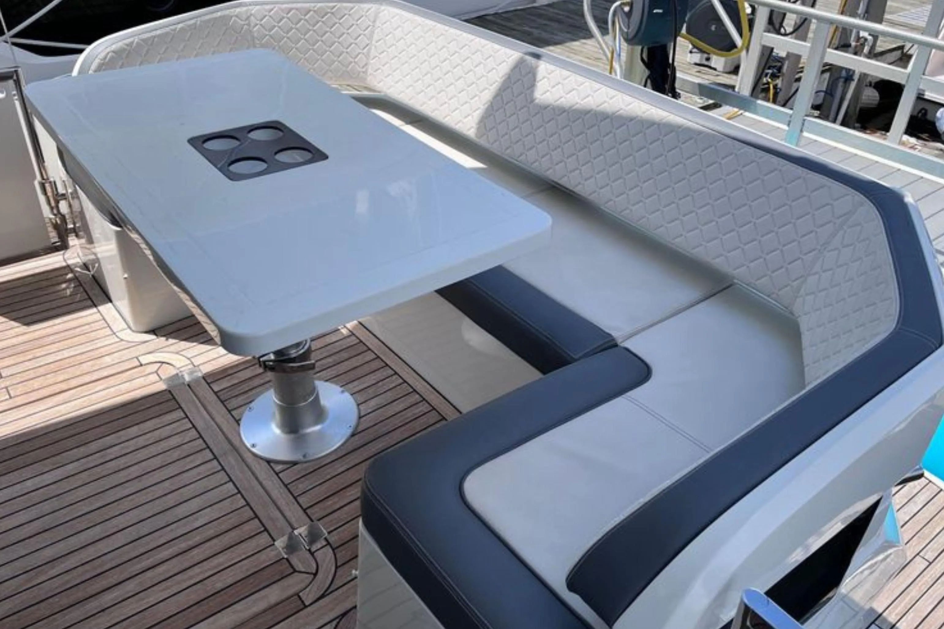 GALEON 425 HTS 44 in East Coast United States — view 7