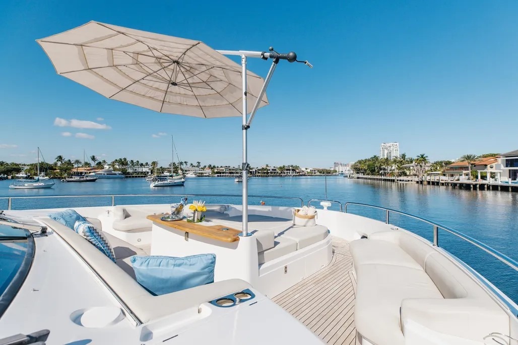 SUNSEEKER 90 in East Coast United States — view 6