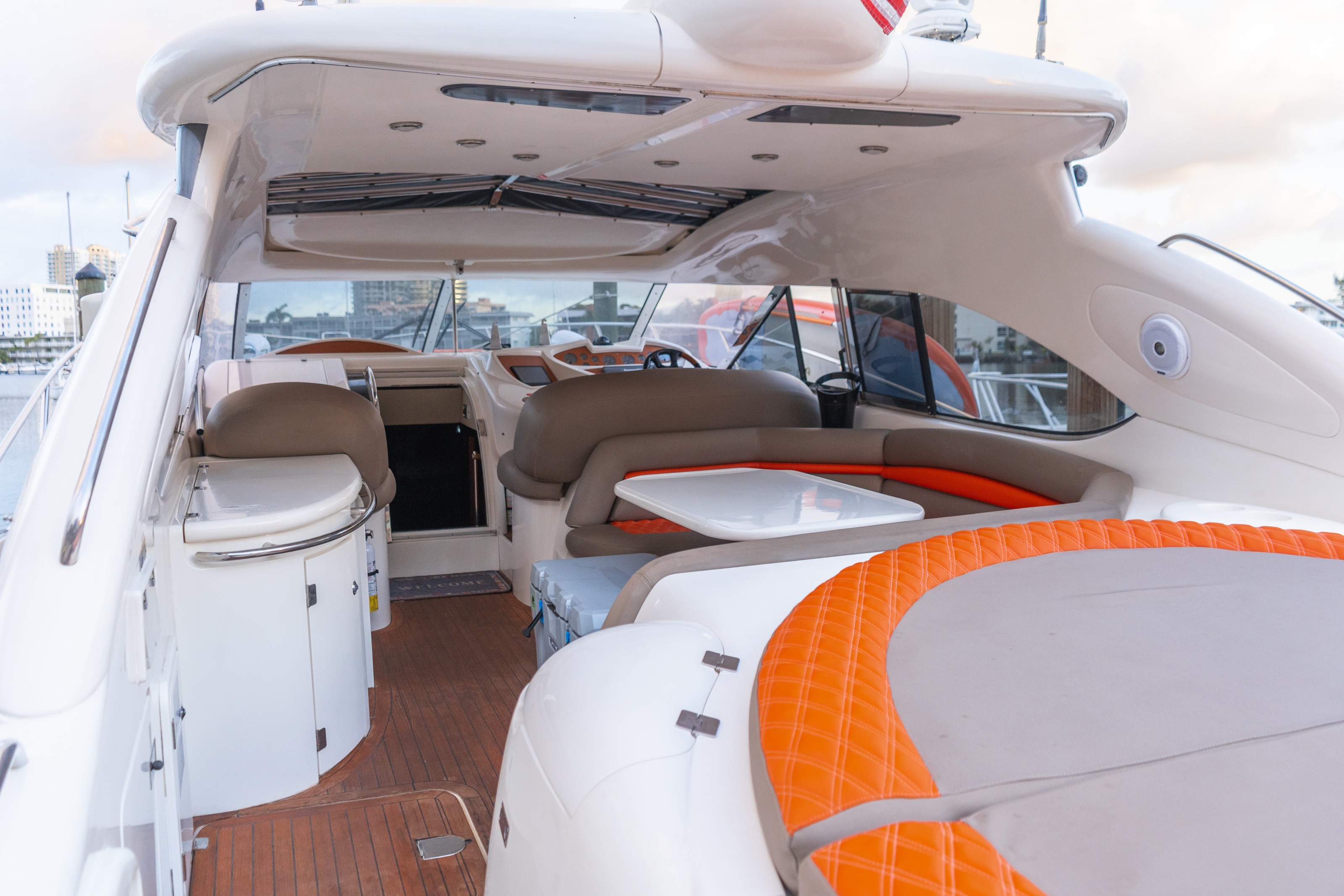 SUNSEEKER PREDATOR 60 in East Coast United States — view 6