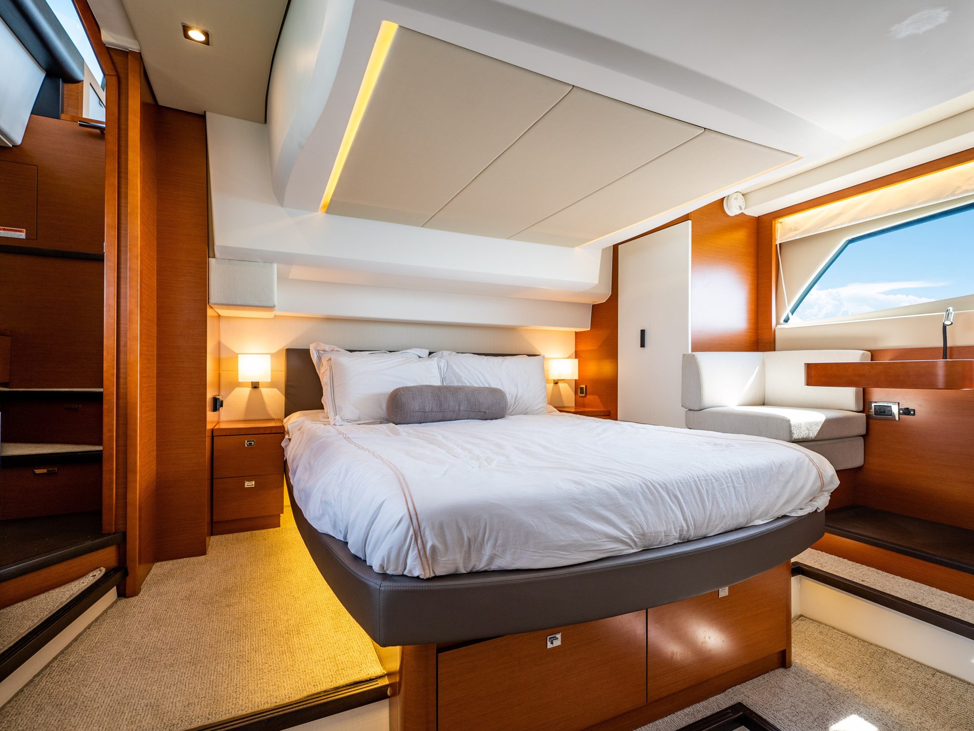 PRESTIGE 52 FLY in East Coast United States — view 9