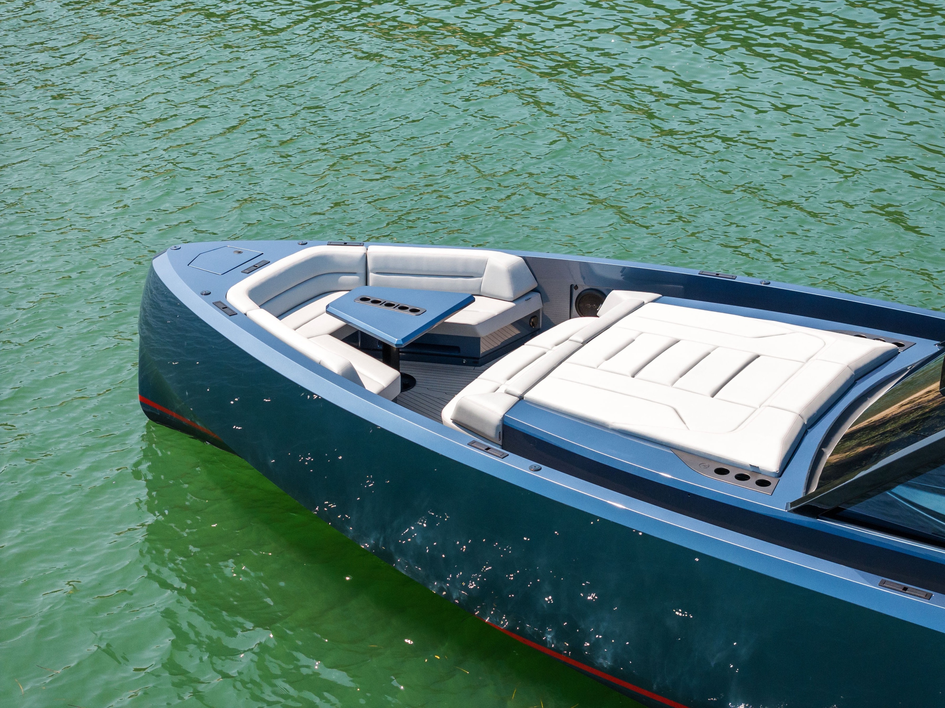 VANQUISH 52 in East Coast United States — view 5
