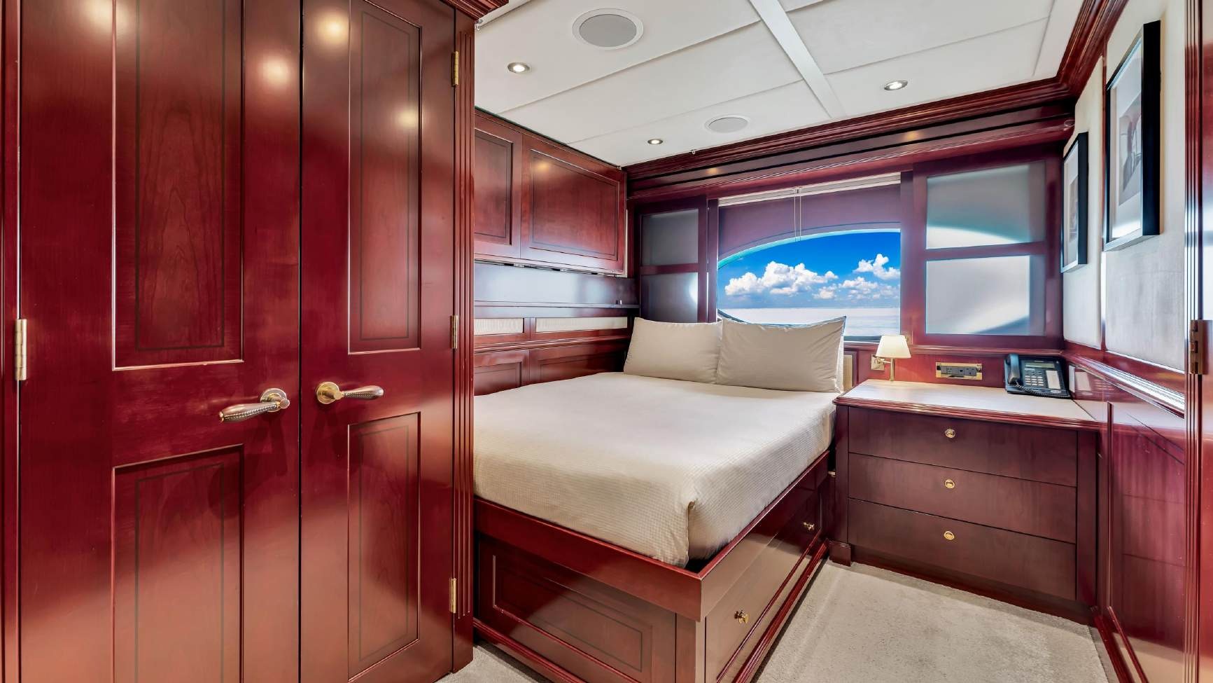 TRINITY YACHTS 166 in East Coast United States — view 4