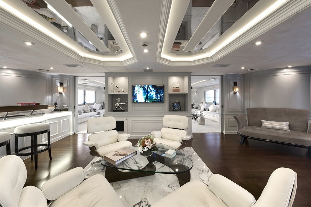 VAN DER WERF 286 in Caribbean — view 10