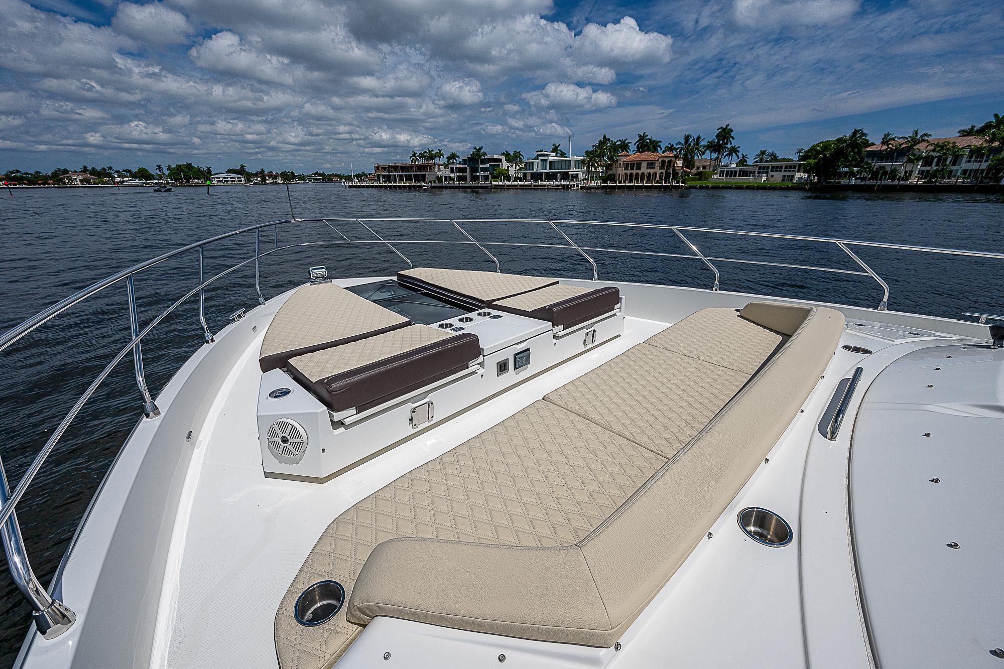 CRUISERS CANTIUS 60 in East Coast United States — view 2