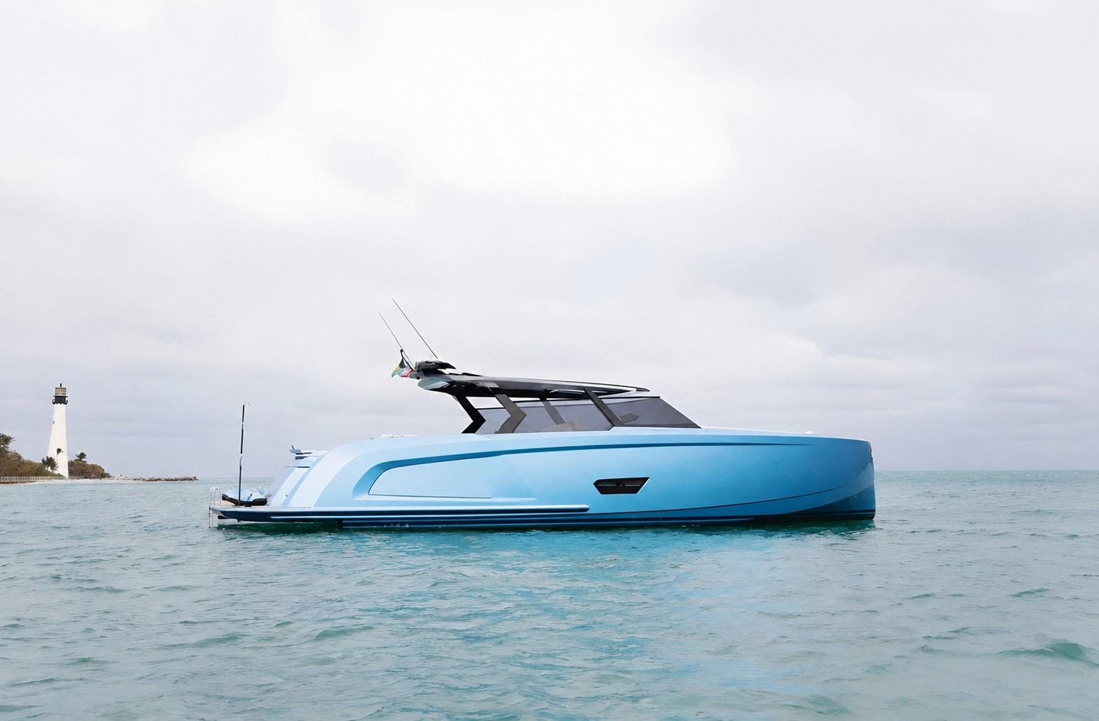 VANQUISH 58 — view 2