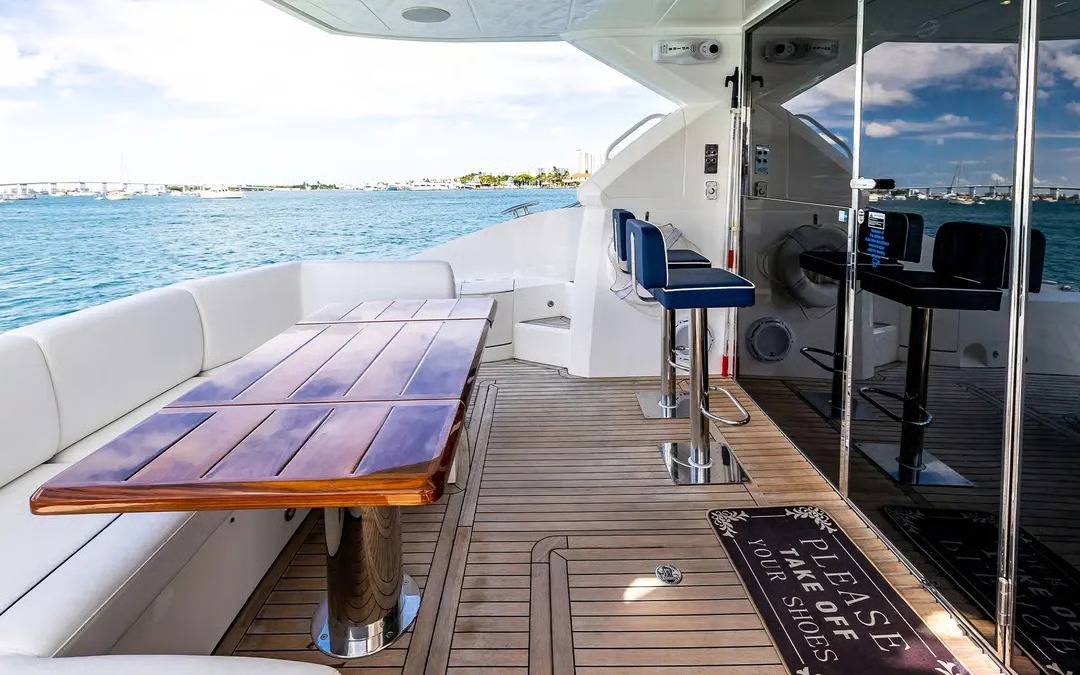 SUNSEEKER 56 in East Coast United States — view 4