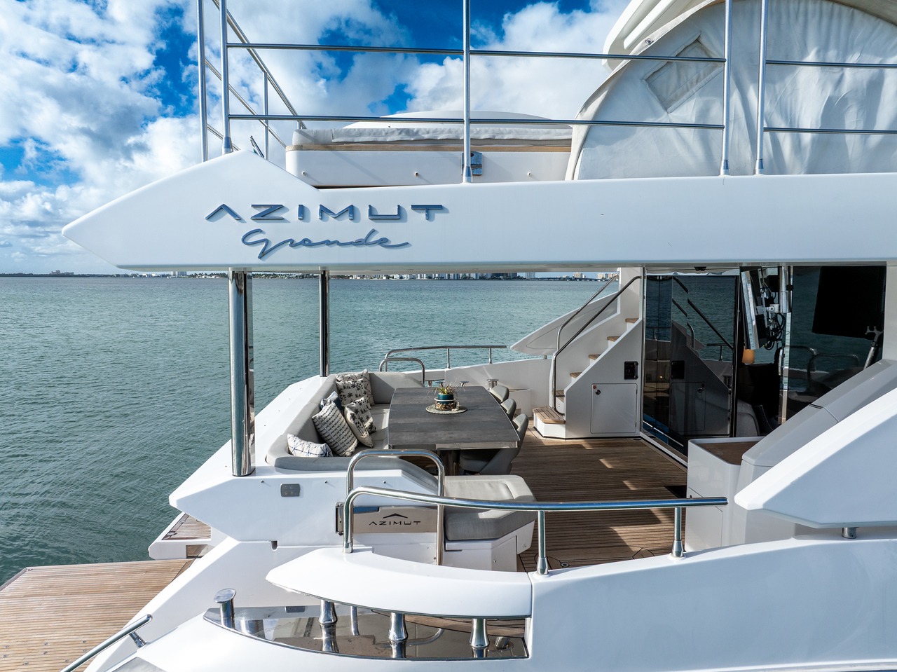 AZIMUT 27MGRANDE 88 in East Coast United States — view 3