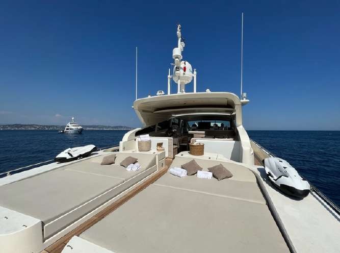 LEOPARD 90 in Caribbean — view 8