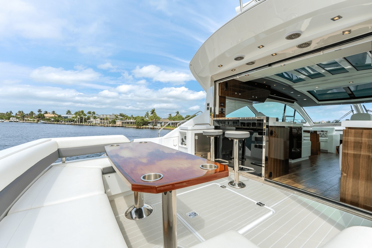 CRUISERS CANTIUS 60 in East Coast United States — view 5