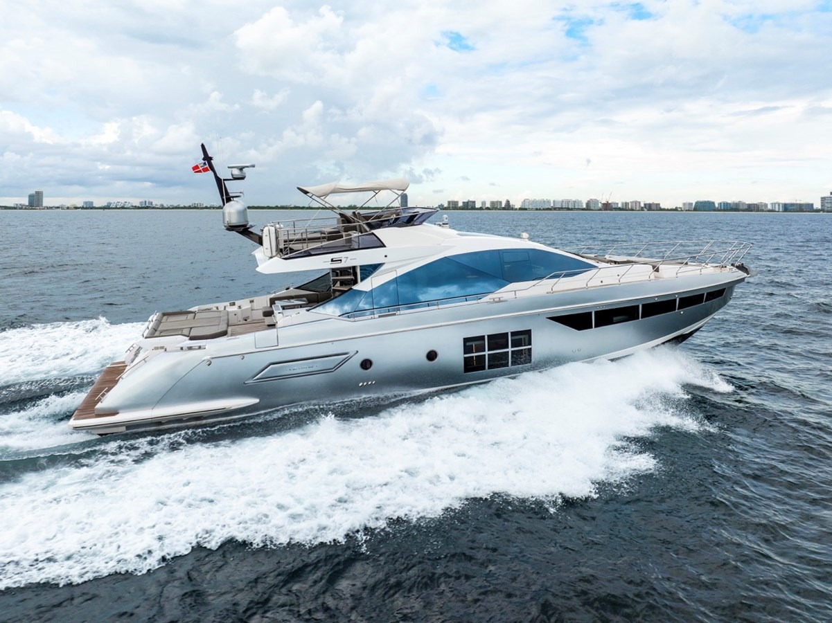 AZIMUT S7 72 in East Coast United States — view 2