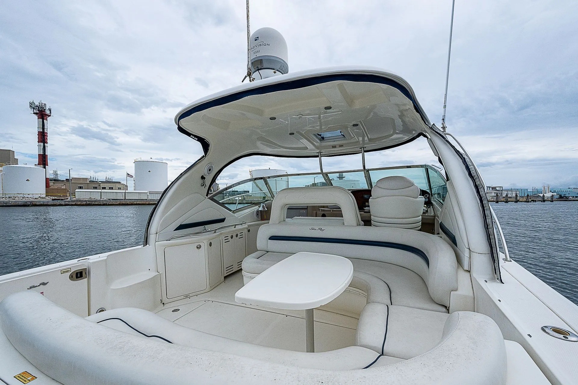 SEA RAY 46 in East Coast United States — view 3