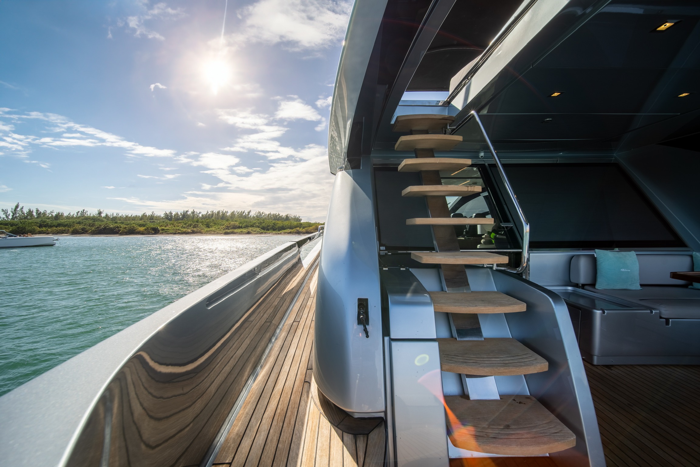 RIVA 76 in East Coast United States — view 7